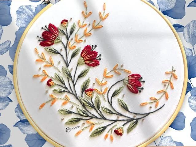 Scarlet tulip crescent — fishbone leaves with beaded centres
